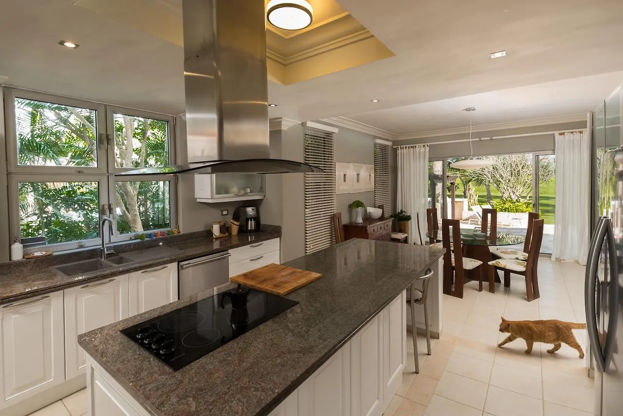 Villa Tortuga Bay, Punta Cana Resort